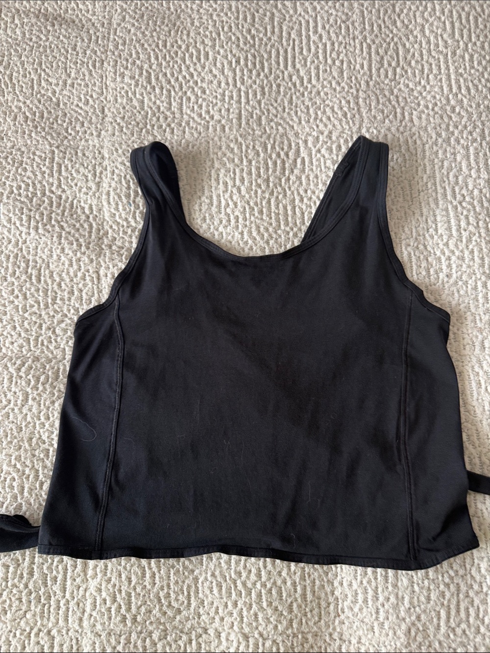 Lululemon Black Women's cropped tie back Tank Top